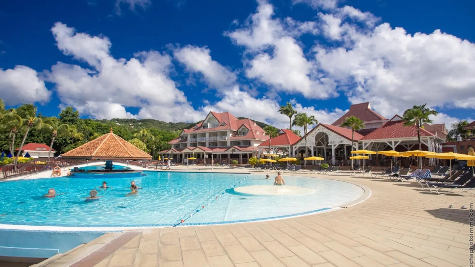 Appartement Madinina 6 Personnes Vue Sur Mer Dans Village Vacances Sainte-Luce Hotel