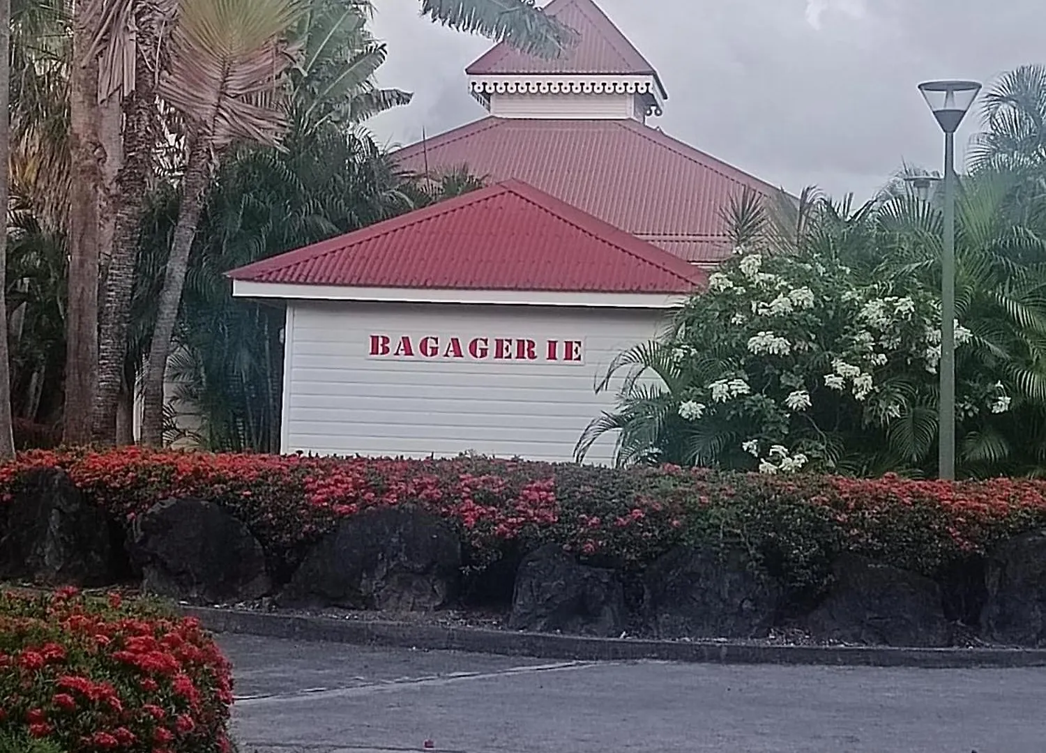 Hotel Appartement Madinina 6 Personnes Vue Sur Mer Dans Village Vacances Sainte-Luce